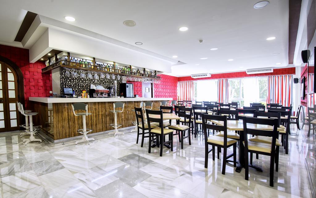 First Flatotel International Benalmádena Dış mekan fotoğraf